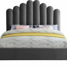 Lily Velvet Bed