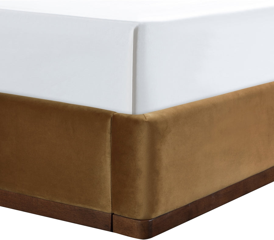 Rava Velvet Upholstered Bed