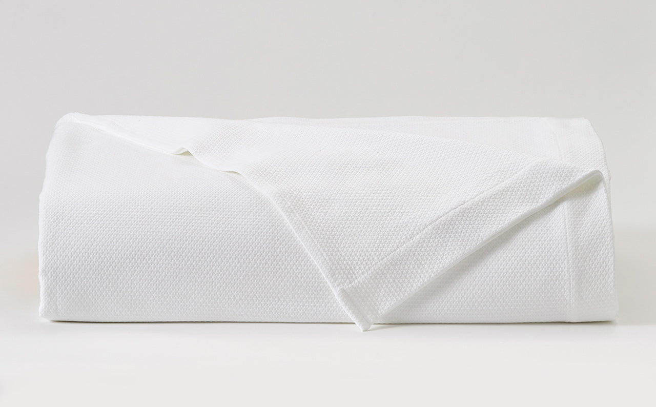 Carrara Coverlet & Shams